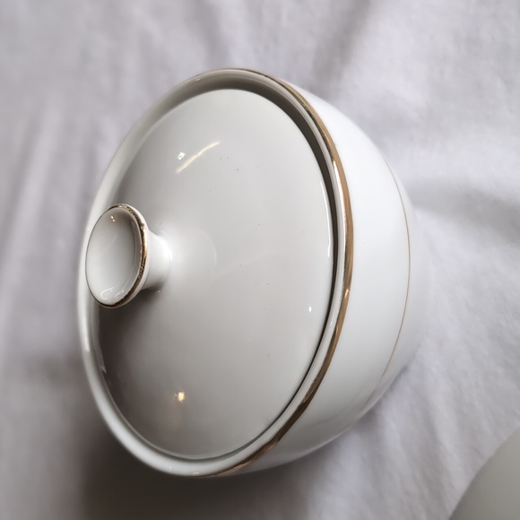 Sonnet by Fine Chine of Japan 8 Bread & Butter Plate and Creamer and Sugar Bowl - Picture 6 of 6